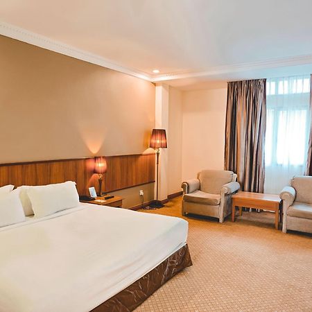 Starlodge Kampong Jerudong Dış mekan fotoğraf